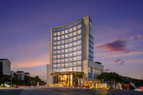 The Ritz-Rton Hotels in Qinglong