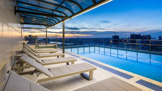 SKYCONDO Phnom Penh - Pool And Gym - FREE LAUNDRY