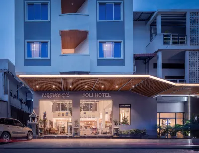 Joli Hotel Hôtels à : Sangkat Tuek Thla