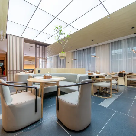 Jianguo HIDDEN Hotel (Hotan Night Market Tuanjie Square)