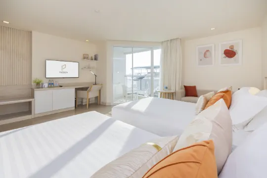 ห้องดีลักซ์เตียงคู่ วิวทะเล