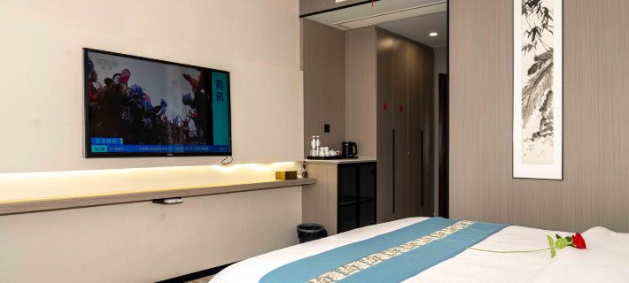 Golden Lake Hotel Hotels in Jinhu