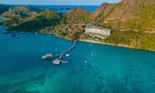 AYANA Komodo Waecicu Beach