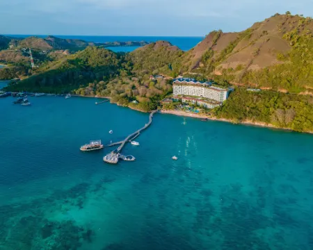 アヤナ コモド ワエチチュビーチ コモドのホテル