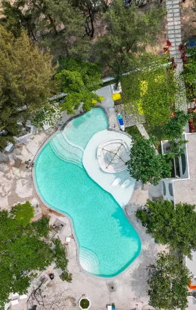 Dongxing City Wanwei golden Beach qulang resorts Отели рядом с достопримечательностью «Wanwei Golden Beach»