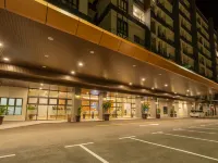 Zenith Suites Cameron Hotels near Vegetable Market