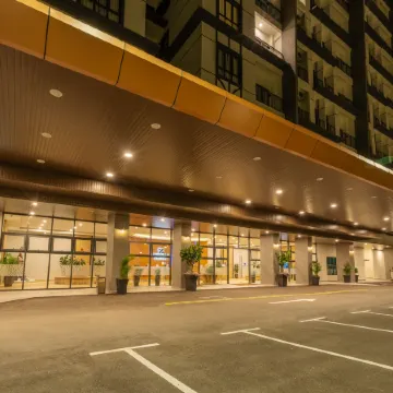 Zenith Suites Cameron