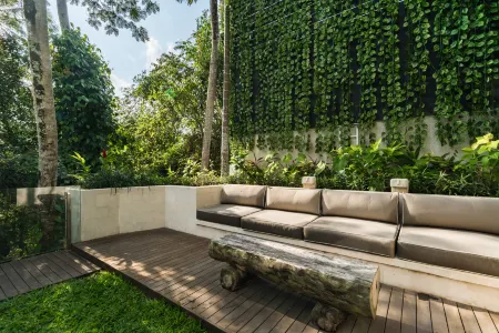 Villa Delang by BaliSuperHost Отели рядом с достопримечательностью «Puri Cetho»