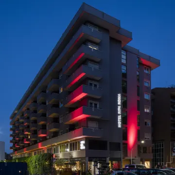 Hotel Ripa Roma Отели рядом с достопримечательностью «Базилика Санта-Приска»