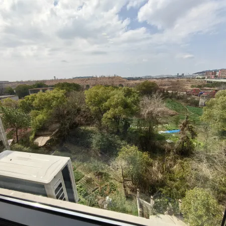 Rhyme of Porcelain Guesthouse (Jingdezhen Luojia Airport Location)