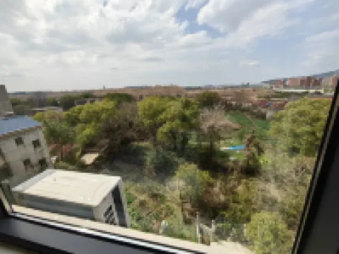 Rhyme of Porcelain Guesthouse (Jingdezhen Luojia Airport Location)
