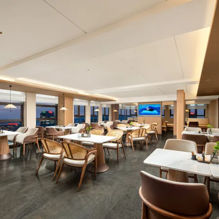 Kunshan High tech Zone Xinxin Kechuang Atour Hotel