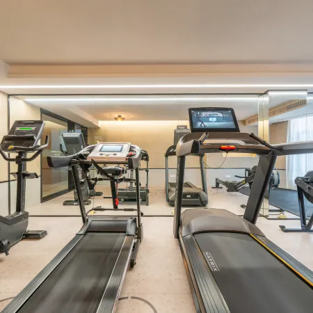 yihotel (Shanghai Lujiazui Riverside Center Expo Park Branch)