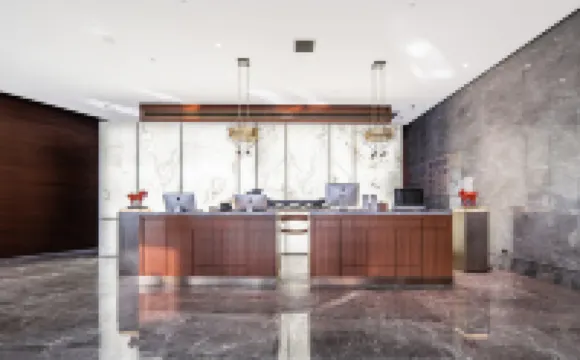 야딩 페닌슐라 호텔