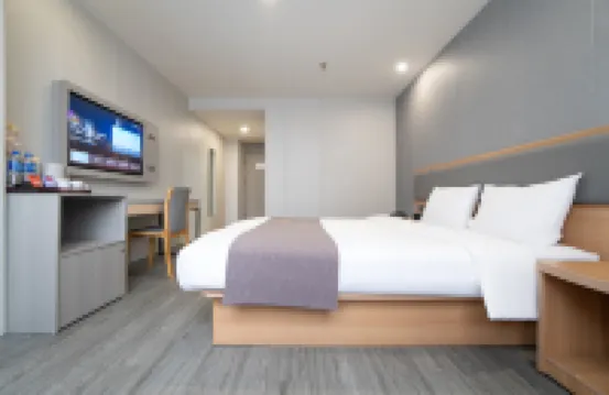 Homeinn Hotel (Chongqing Nanping Pedestrian Street) Hotels in Chongqing