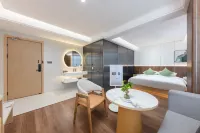 Imperial Platinum Hotel Hotels near 699 Life Space
