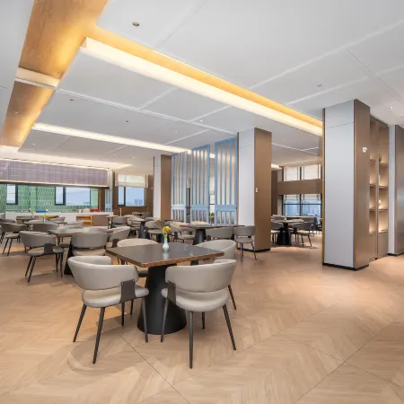 Daye Zhan Yue Renjoy Hotel