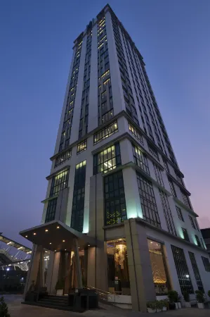 Lumen Bangkok Srinakarin Отели рядом с достопримечательностью «Wat Thung Setthi»