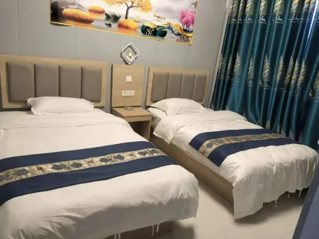 Anyi Homestay (Pamir Tourist Area) Отели рядом с достопримечательностью «Stone City Site»