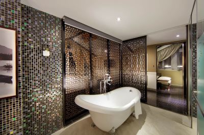 スイート(2ベッドルーム) ホテル ロイヤル ホイアン Mギャラリーの写真