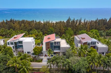 Clear Water Bay Blue Wave 18 ° Beach Hotel Отели рядом с достопримечательностью «Nanwan Monkey Islet»