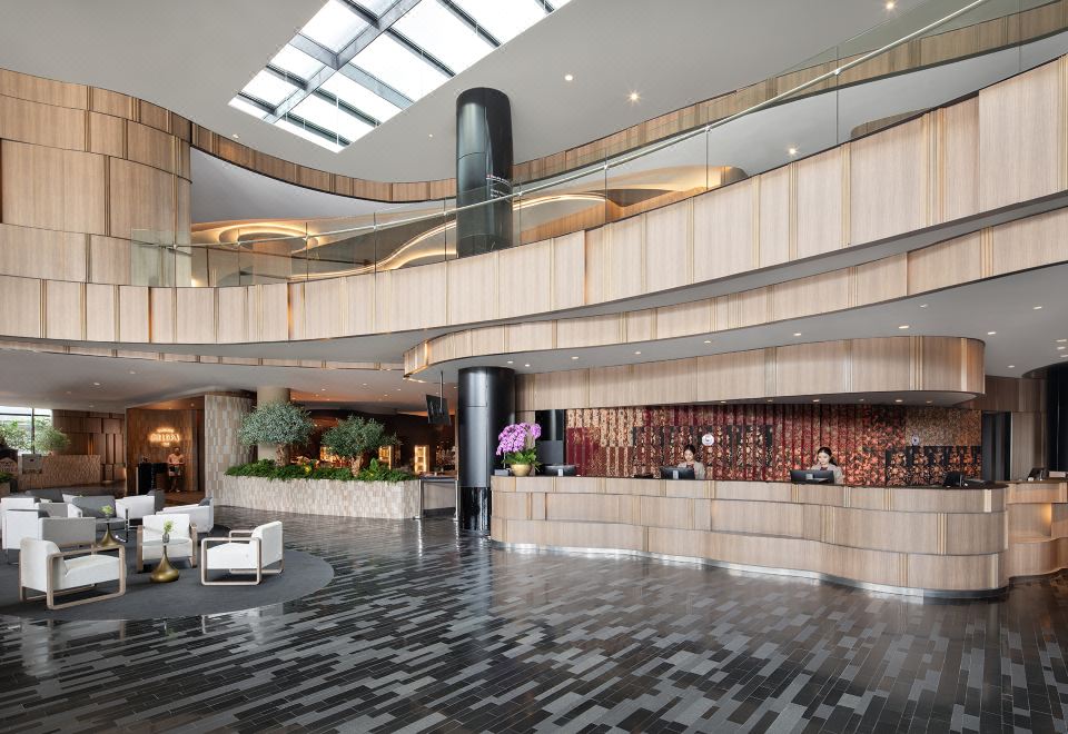1. Crowne P..