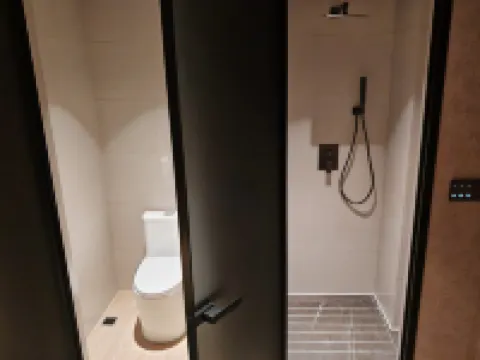 衛輝迎薰小築城市民宿  （鎮國塔店）