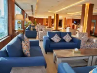 Park Alasema Hotels near Mars