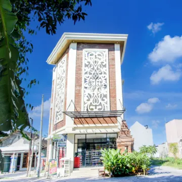 Collection O Solo near Universitas Muhammadiyah Surakarta formerly Kedaton Home Hotels near Rasamadu Heritage
