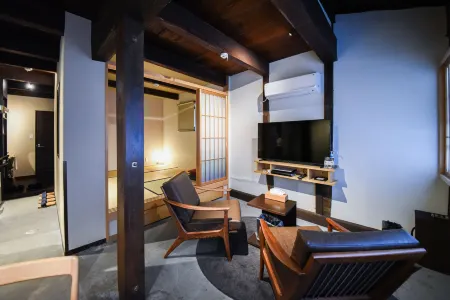 4S STAY  Awaikeda Honmachi St.