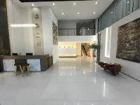 YunXiLuJian Hotel
