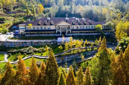 Pengzhou Luye Castle Hotel Отели рядом с достопримечательностью «Gexian Mountain»