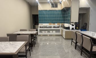 Super 8 Collection Hotel