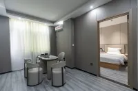 ying shan hong hotel - balcony