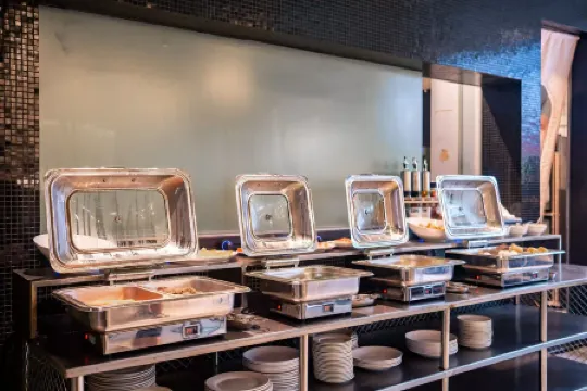 BASE Hotel (Shenzhen OCT) Отели рядом с достопримечательностью «Tianshan»