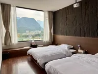 山與山秘湯温泉民宿(水磨古鎮) 阿坝州汶川特別観光区周辺のホテル