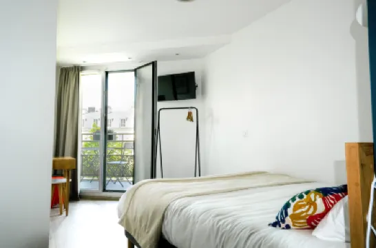 The People - Paris Bercy Hotels near Bercy