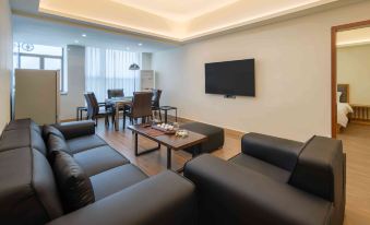 Kangquan Yunhai Hot Spring Hotel