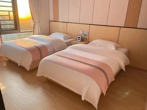 Mengjia Homestay (Bijie Station)