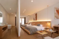mountain east hotel