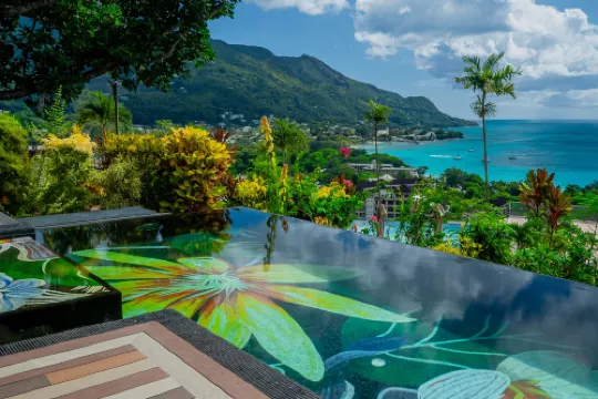 Gardens Hill Resort & Spa