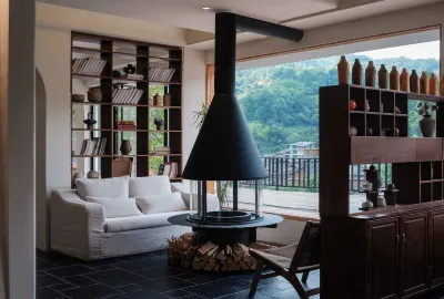 Gaojian Zhaiding Homestay (Zhaoxing Dong Village)