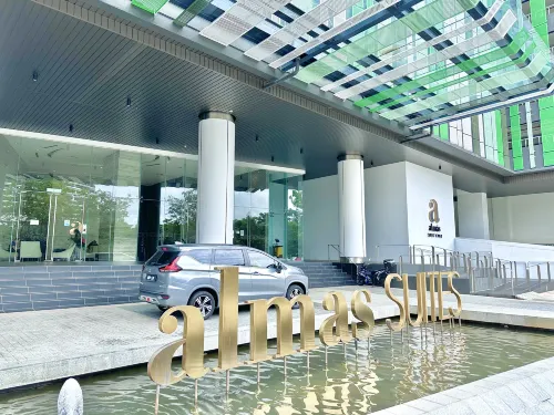 Almas Suites Puteri Harbour by Stayrene