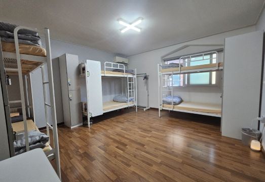 정책 관련 정보 2