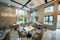 Boton International Apartment (Yangjiang City Government Service Center Yuanyang Lake Park Branch) - breakfast