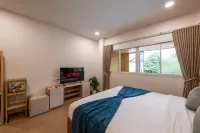 VivaDeva ,Luxury Pool Villa In Nimman 4BR Walk to MAYA MALL
