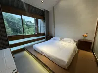 Onshore Music Viewing Homestay (Furong Town Great Waterfall Store)