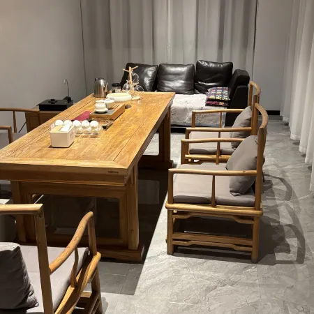 South Taihang Bencao Cultural Park Hotel
