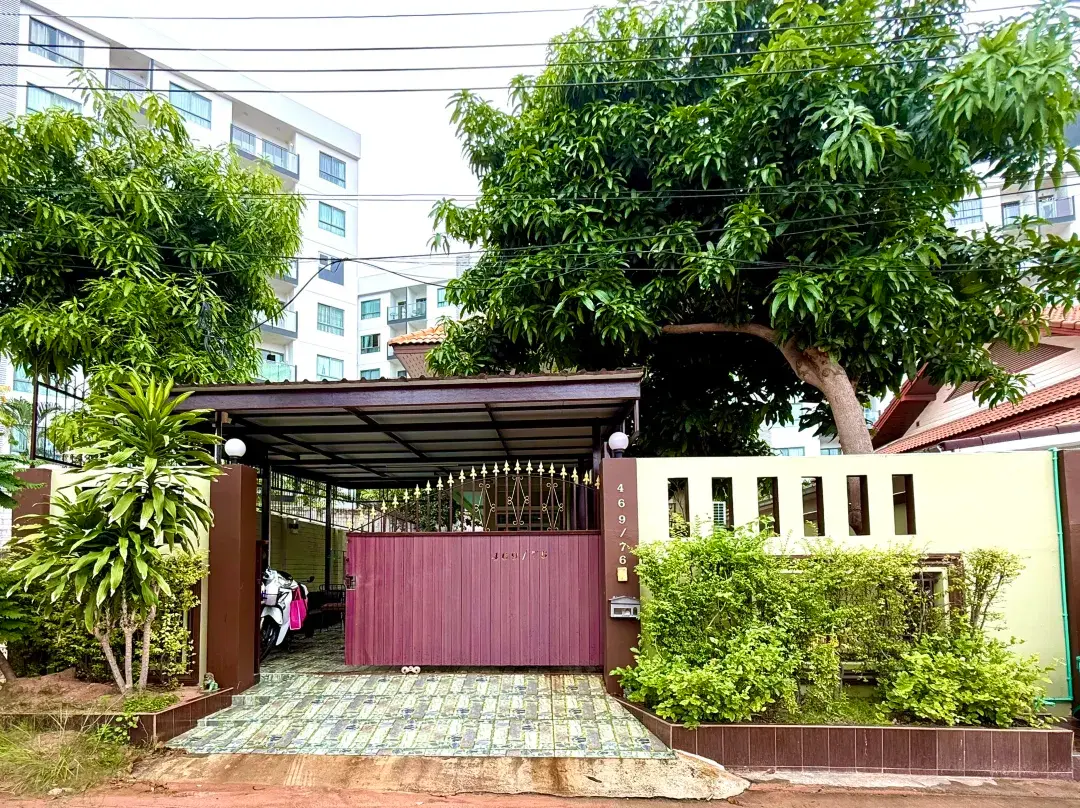 Warisa Happy Pool Villa Near Pattaya Beach - Pattaya City