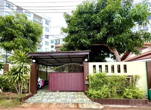 Warisa Happy Pool Villa Near Pattaya Beach